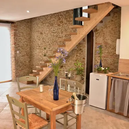 Gite De Charme Au Chateau Holiday home